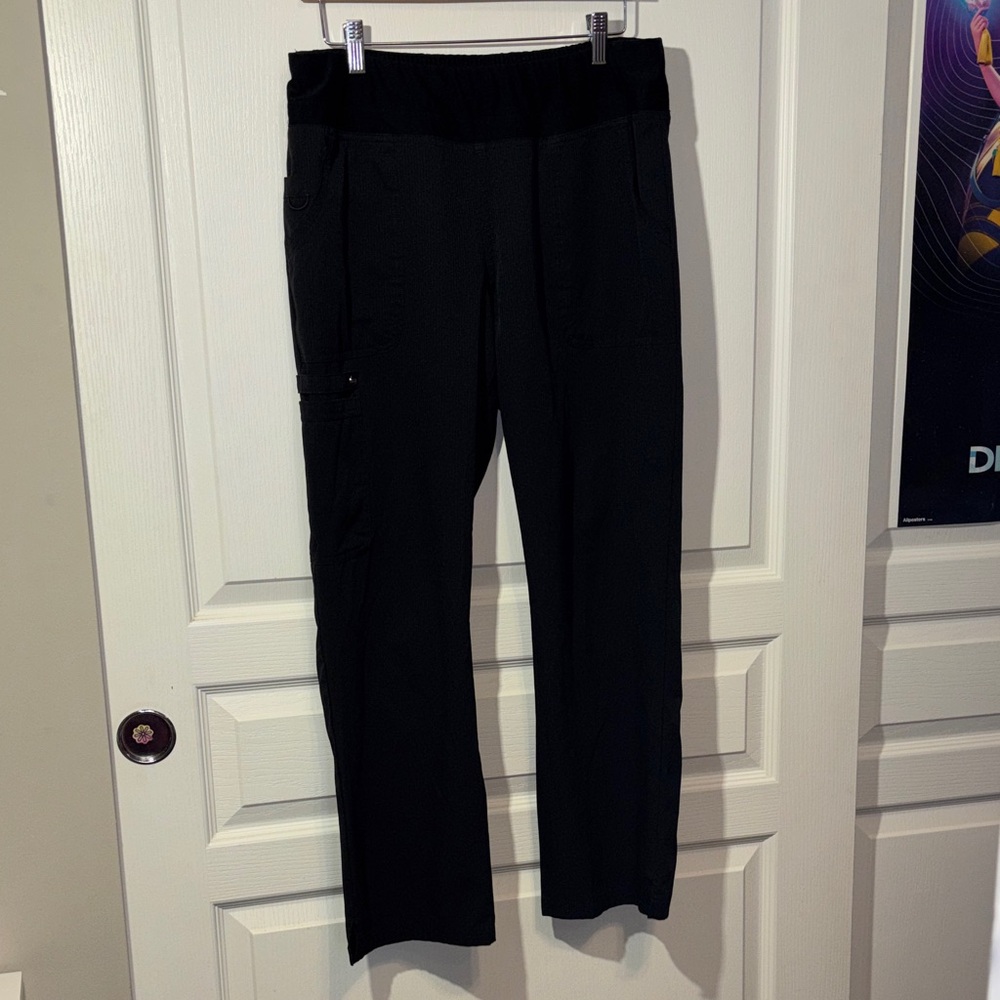 3/$30 Elle Capri  Pants